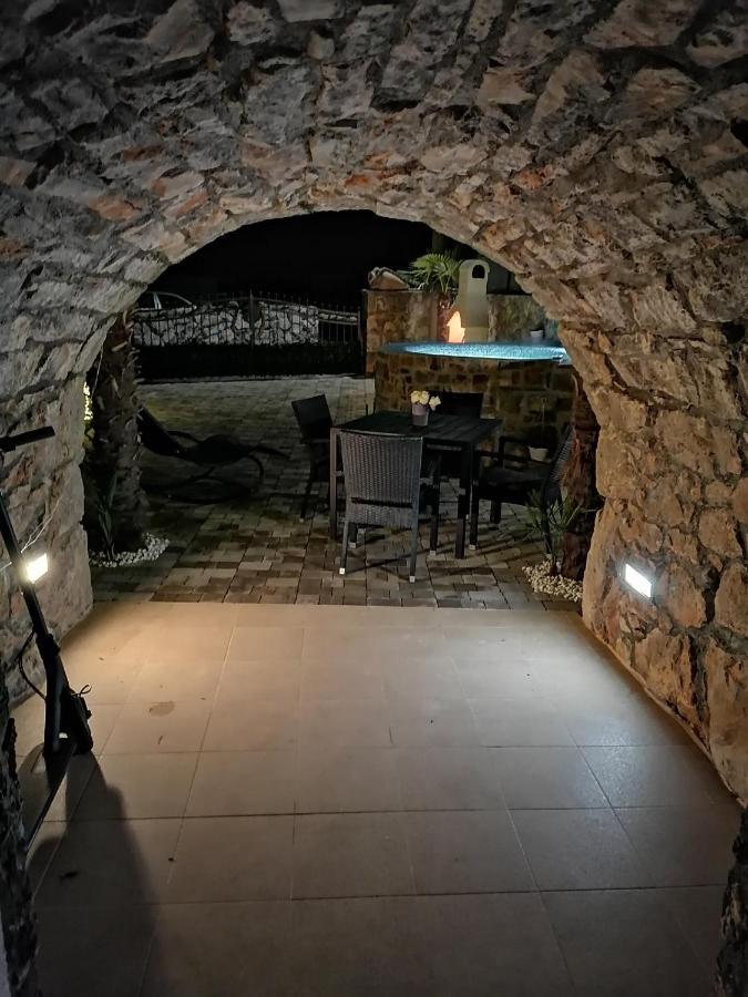 Apartmani Brajutovci 26 Kornić Zewnętrze zdjęcie