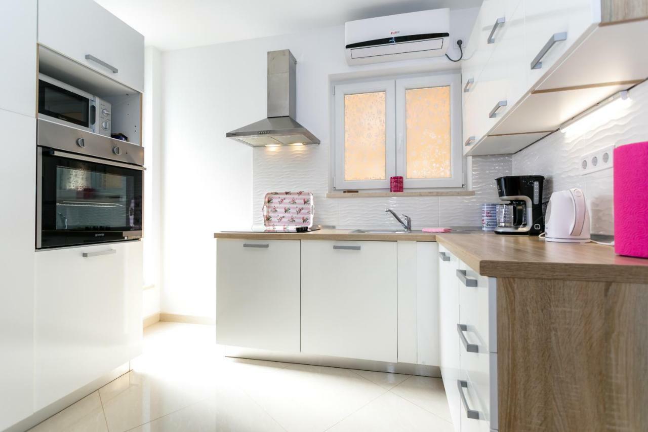 Apartmani Brajutovci 26 Kornić Zewnętrze zdjęcie